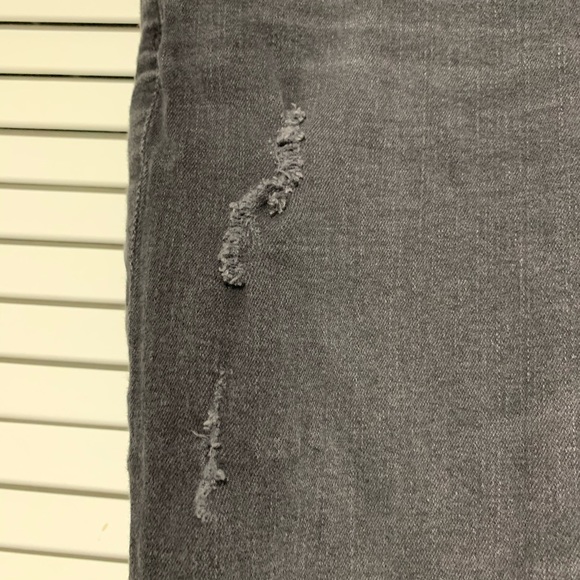 Adriano Goldschmied distressed black skinny jeans - Picture 3 of 7